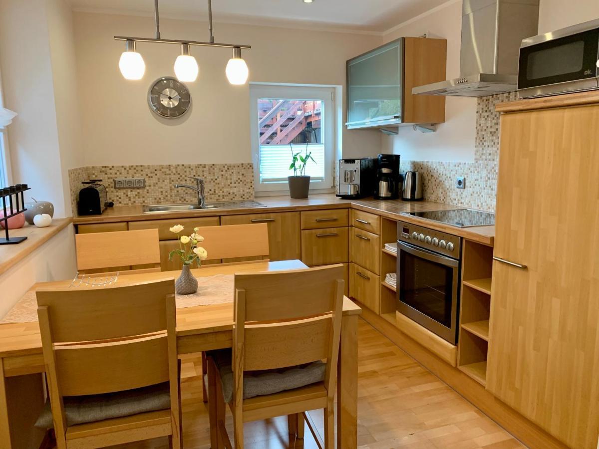 Ferienwohnung Janus Altstadt-Hameln Haus 2 Inklusive Parkplatz - Mit Und Ohne Terrasse Oder Loggia Hamelin Esterno foto