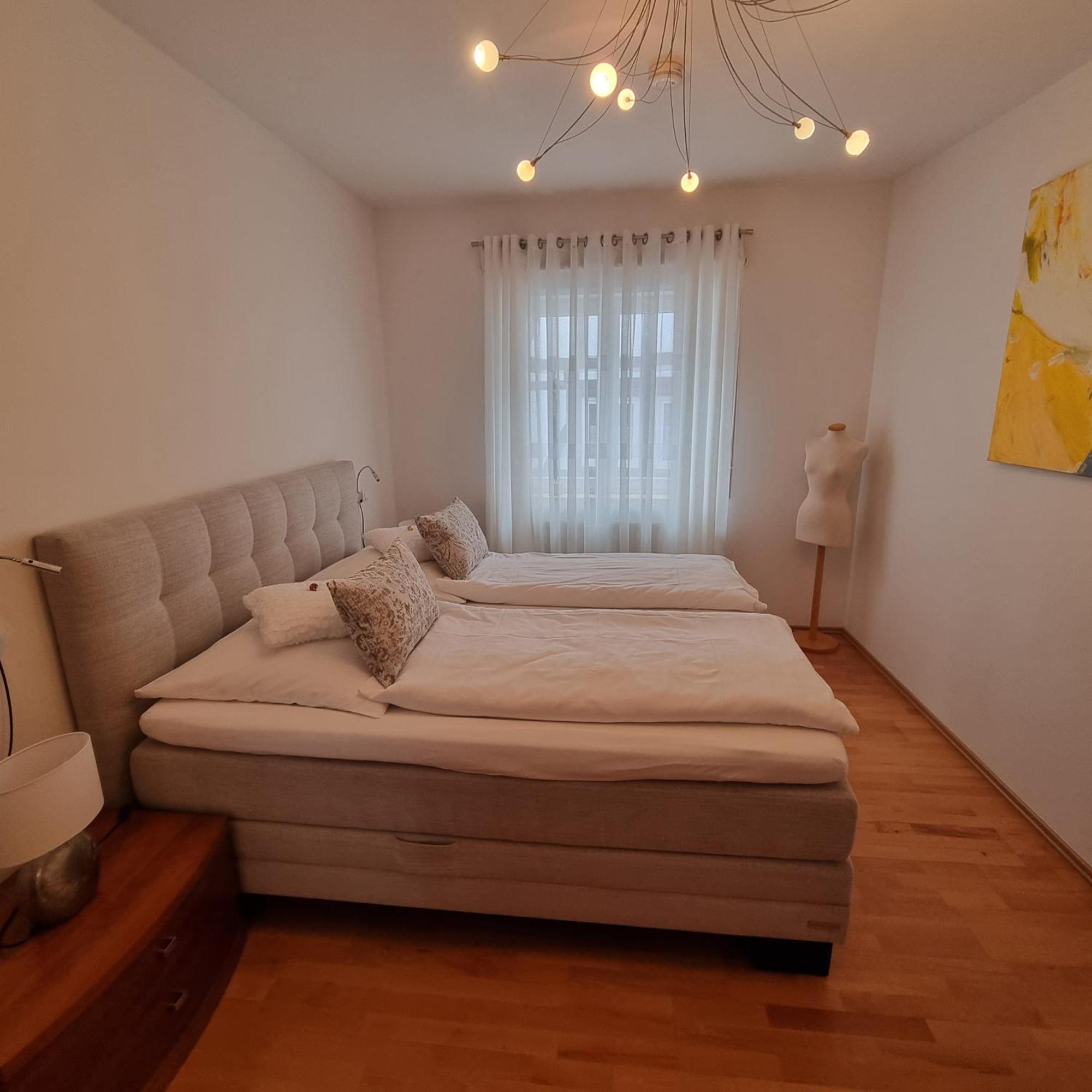 Ferienwohnung Janus Altstadt-Hameln Haus 2 Inklusive Parkplatz - Mit Und Ohne Terrasse Oder Loggia Hamelin Esterno foto