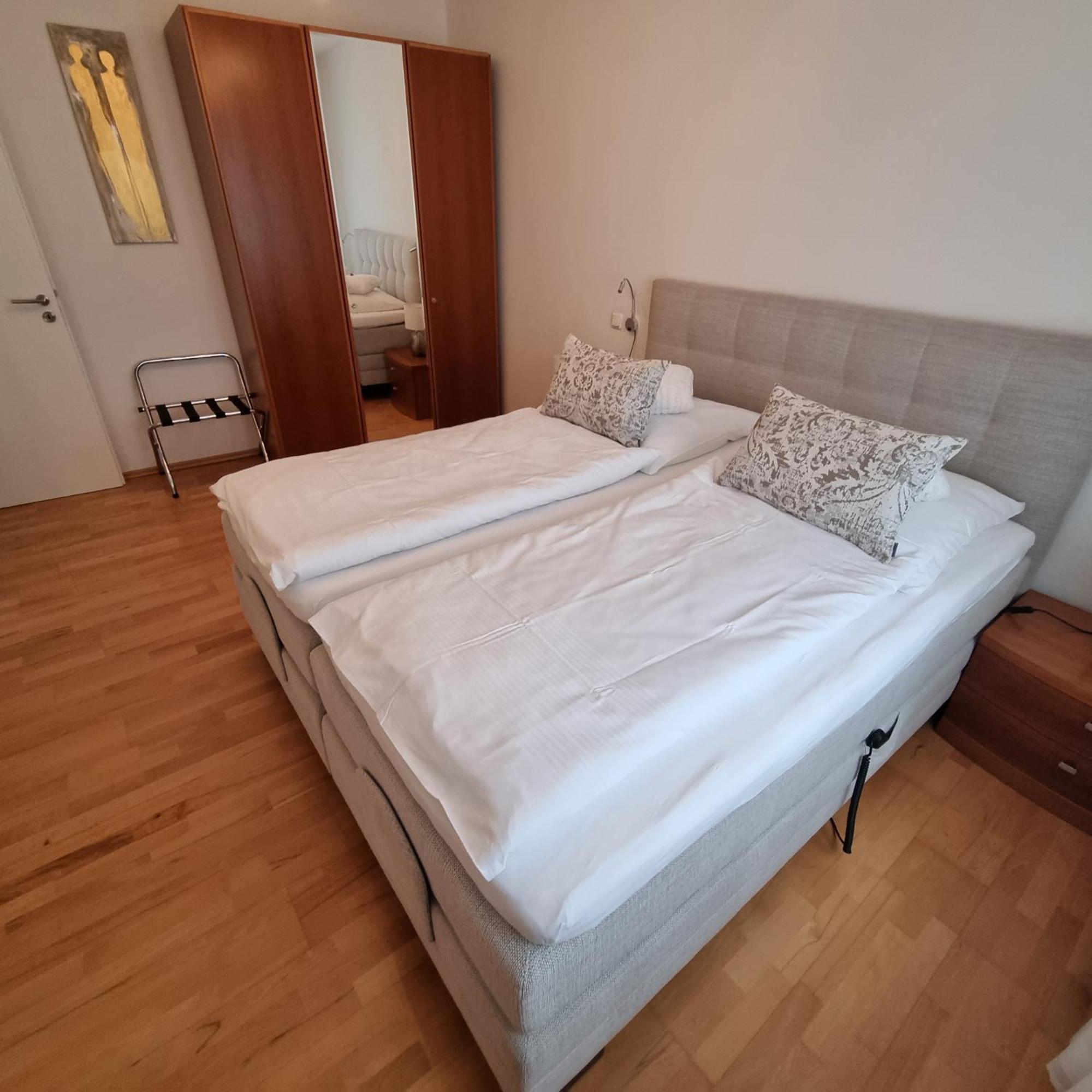 Ferienwohnung Janus Altstadt-Hameln Haus 2 Inklusive Parkplatz - Mit Und Ohne Terrasse Oder Loggia Hamelin Esterno foto