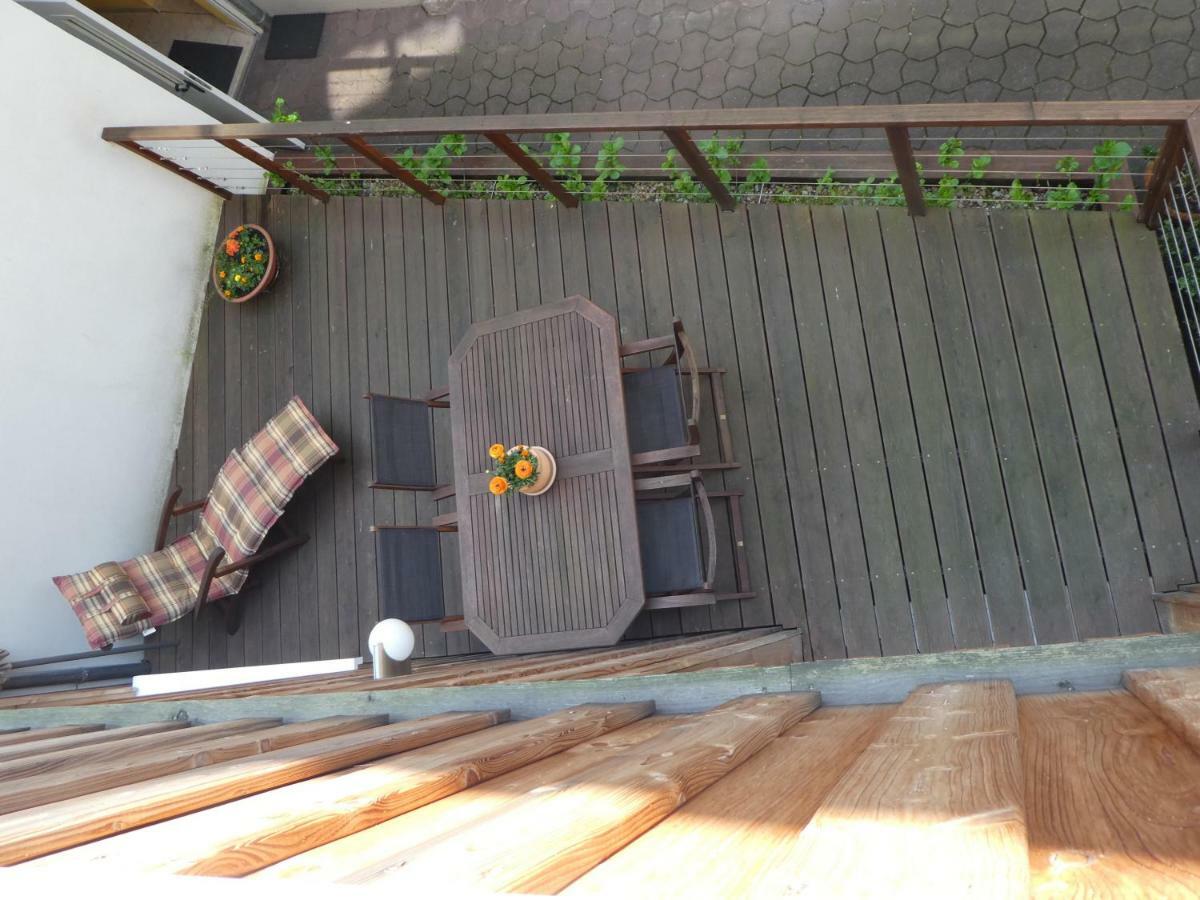 Ferienwohnung Janus Altstadt-Hameln Haus 2 Inklusive Parkplatz - Mit Und Ohne Terrasse Oder Loggia Hamelin Esterno foto